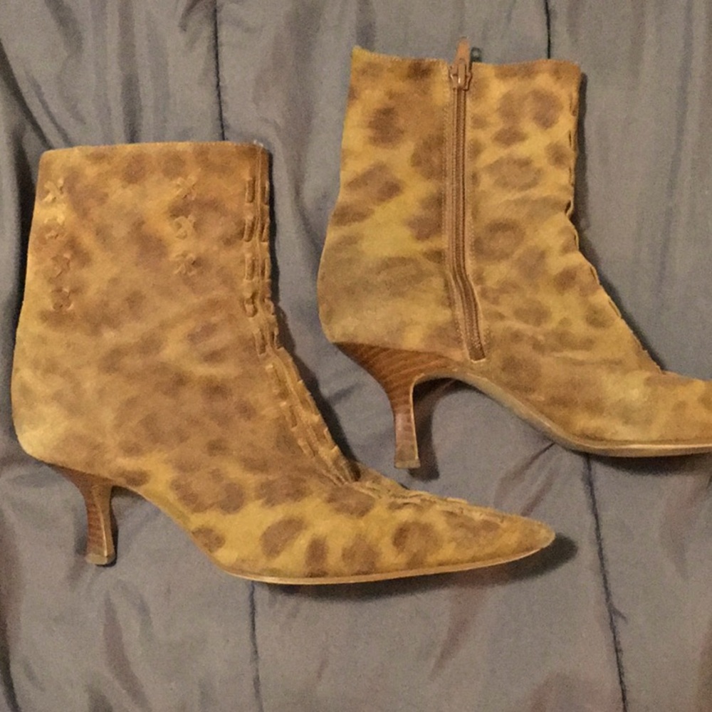 Guess boot heels 7 1/2